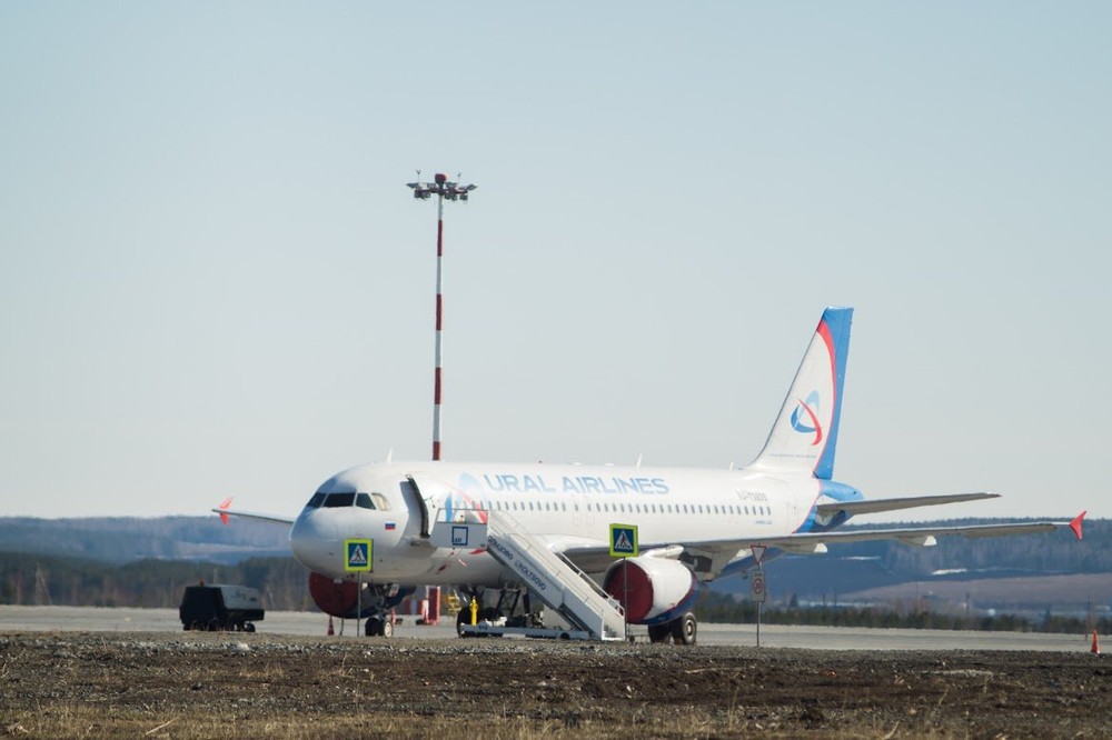Доходы «Уральских авиалиний» упали до 140,3 млрд рублей за 2025 год