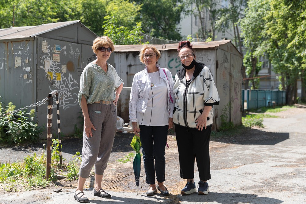 Одни из местных жителей, подавших заявку на участие в проекте. Фото: Олег Ковалюк / «Стенограффия»