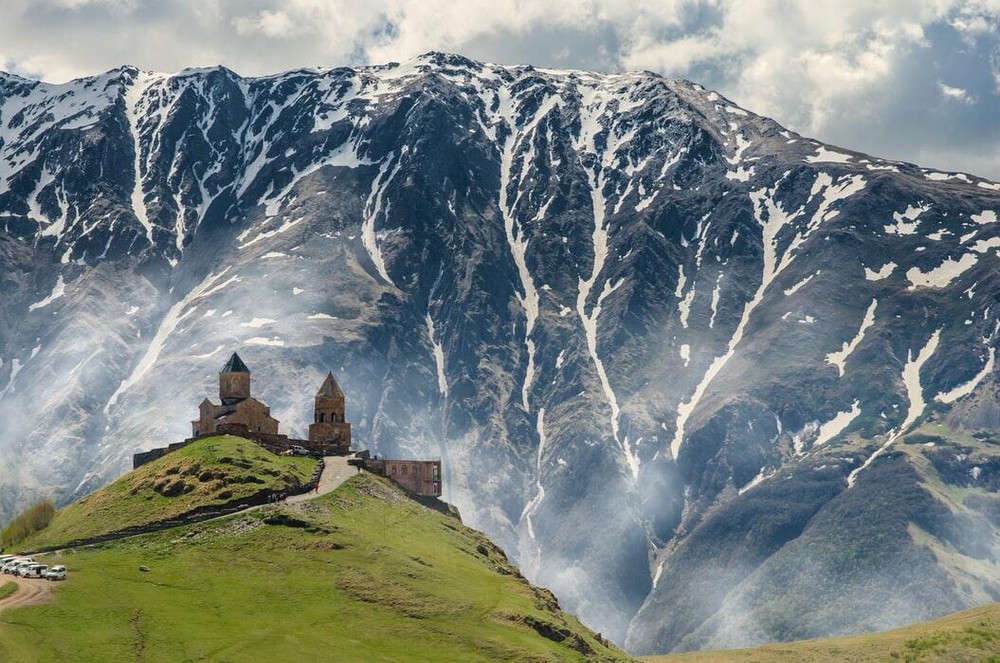 Степанцминда. Фото: Iman Gozal / Unsplash