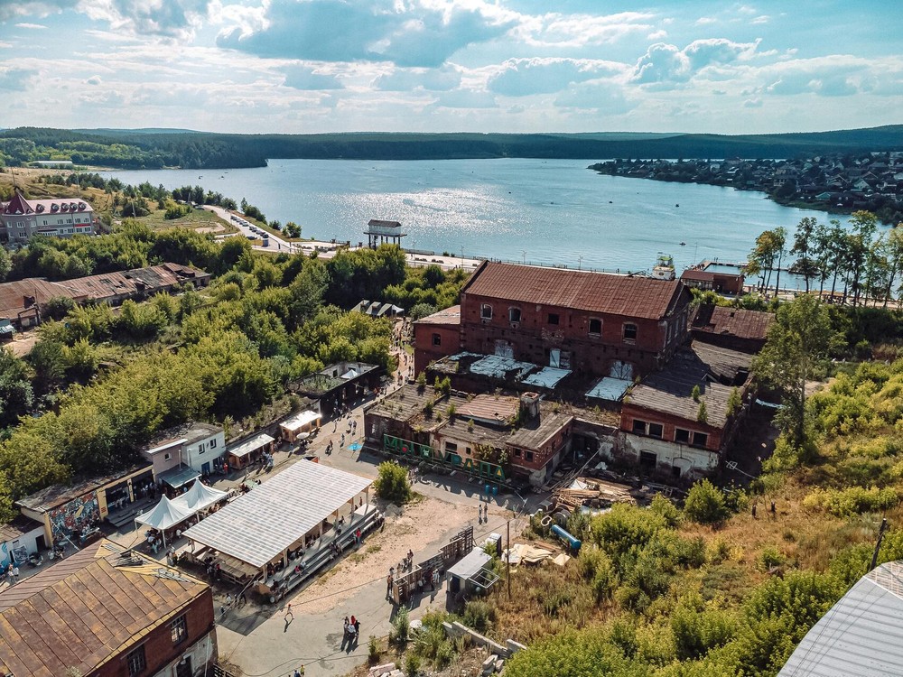 Фото: Лето на заводе