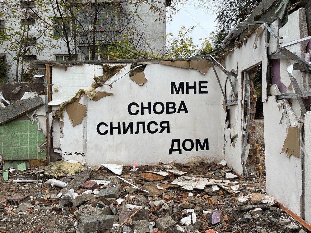 Работа Ильи Мозги в Бишкеке, 2022 год. Фото: «Карт-бланш»