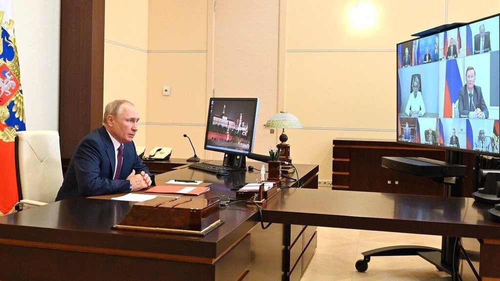 Владимир Путин на онлайн-заседании с членами Совета безопасности. Фото: официальный сайт Совбеза РФ