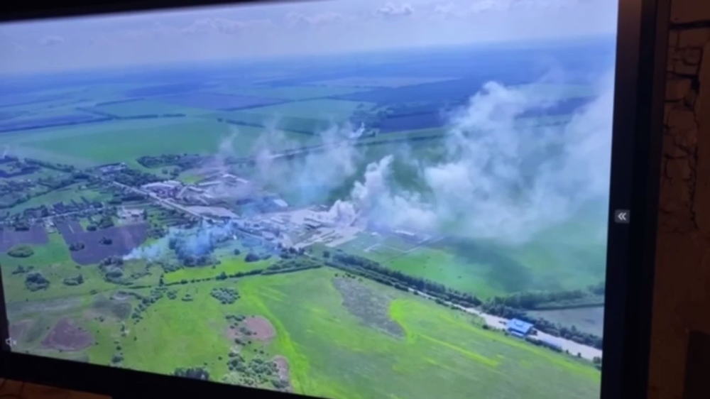 Cкриншот из видео, на котором, как утверждается показан заход диверсионных групп на территорию России